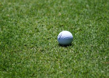3 Tips untuk Meningkatkan Ayunan Golf Anda