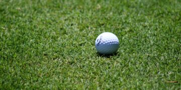 3 Tips untuk Meningkatkan Ayunan Golf Anda