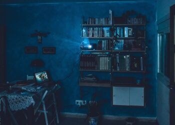 8 Aplikasi Menonton Film Terbaik di Handphone