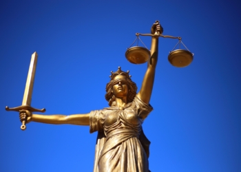 8 Most Expensive Lawyers in the World